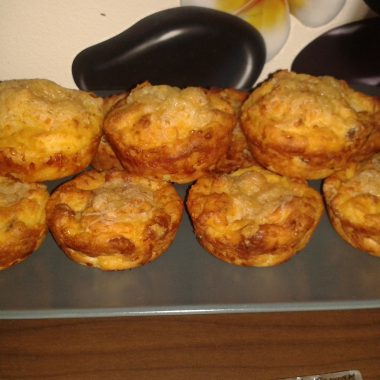 Hrnčekové syrové muffiny