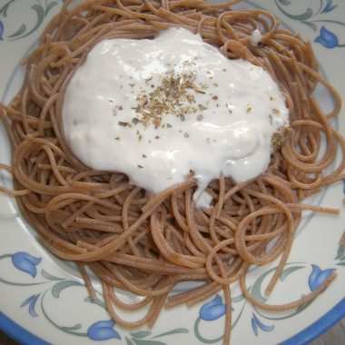 Špagety so syrovou omáčkou