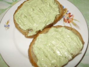 Guakamole nátierka so  syrom (Avokádová nátierka)