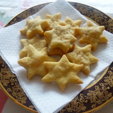 Chrumkavé hviezdičky s chuťou syra